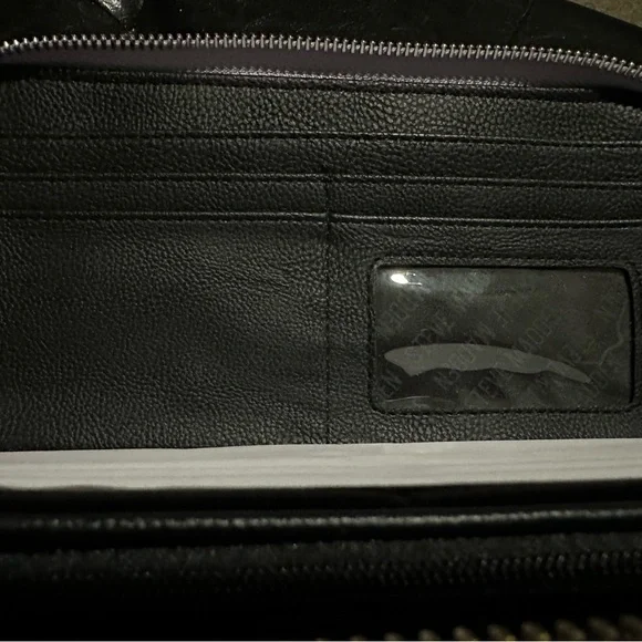 Steve Madden Light Purple Wristlet - Picture 4 of 6